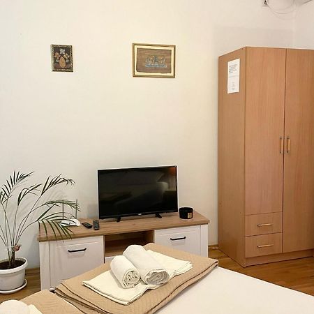 Apartment Kralj Kotor Luaran gambar