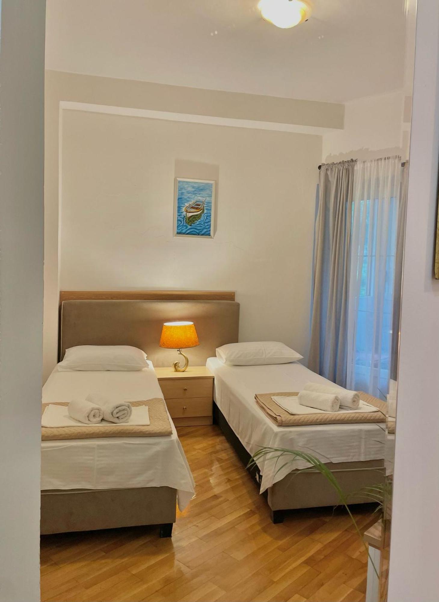 Apartment Kralj Kotor Luaran gambar