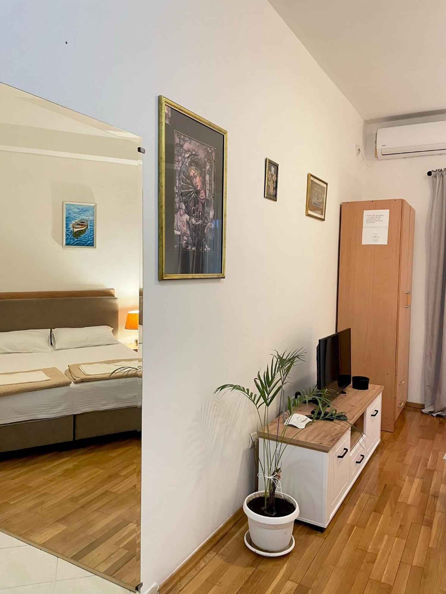 Apartment Kralj Kotor Luaran gambar