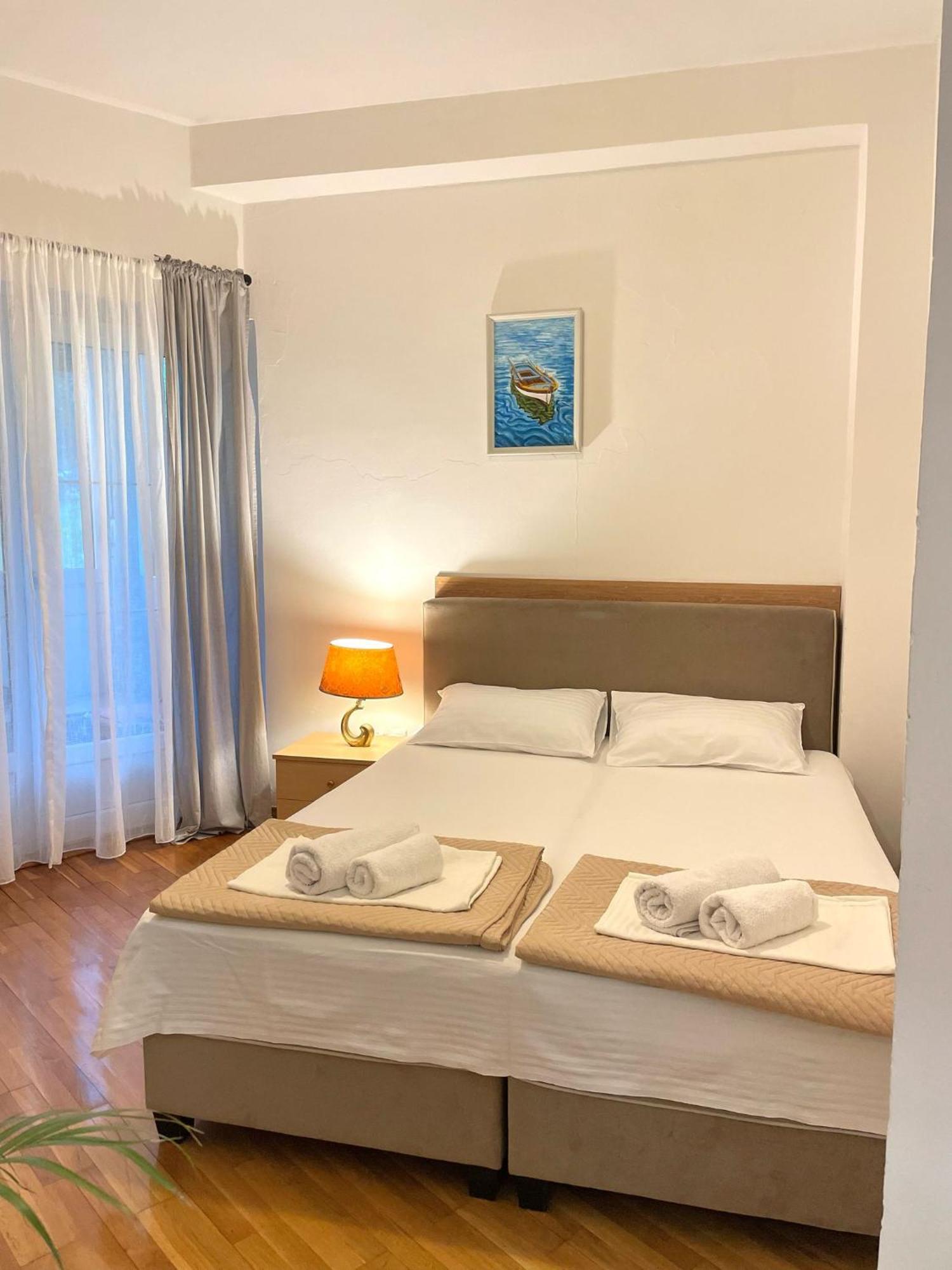 Apartment Kralj Kotor Luaran gambar